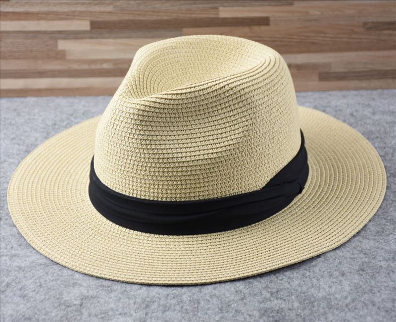 Chapeau de plage d'été élégant