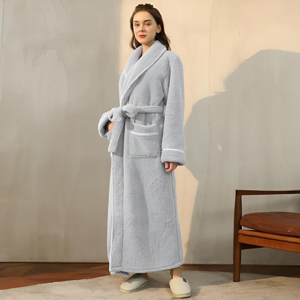 Peignoir de bain chaud et confortable en polaire de luxe