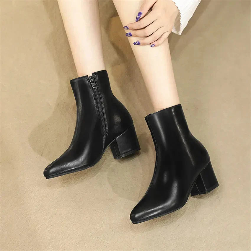 Bottines argentées élégantes pour femmes