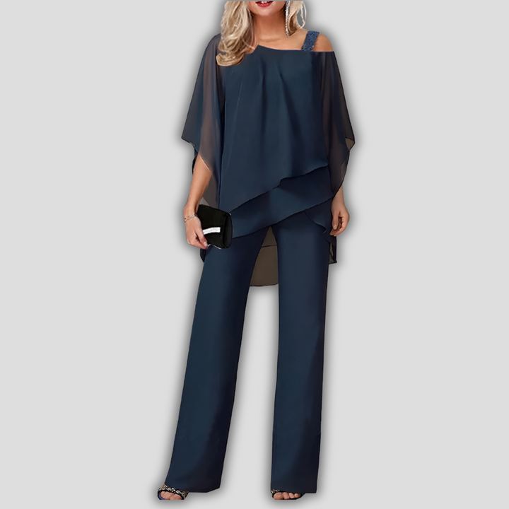 Élégant tailleur-pantalon 2 pièces en mousseline avec haut cape superposé