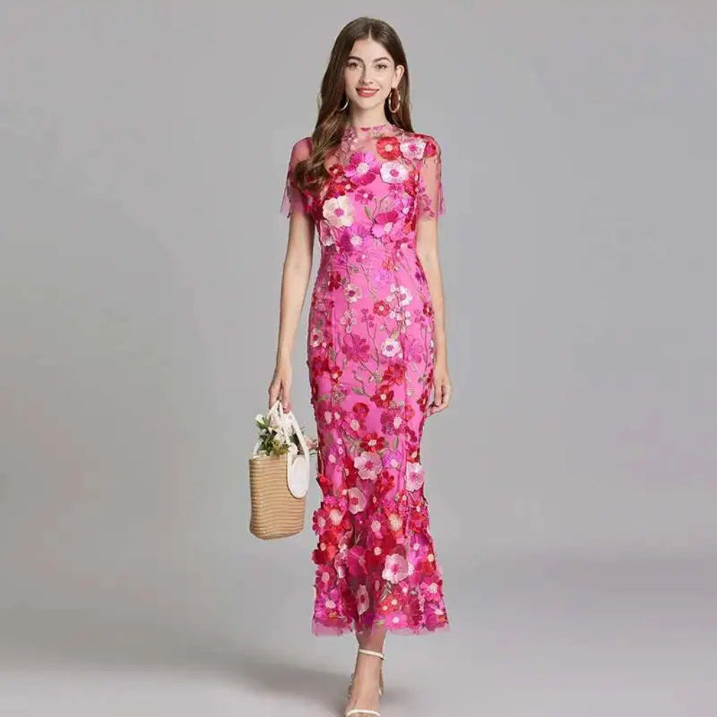 Robe de bal d'été en dentelle brodée pour femme