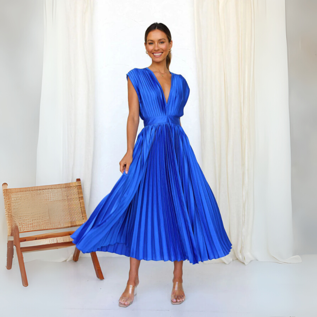 Robe longue fluide plissée à col en V