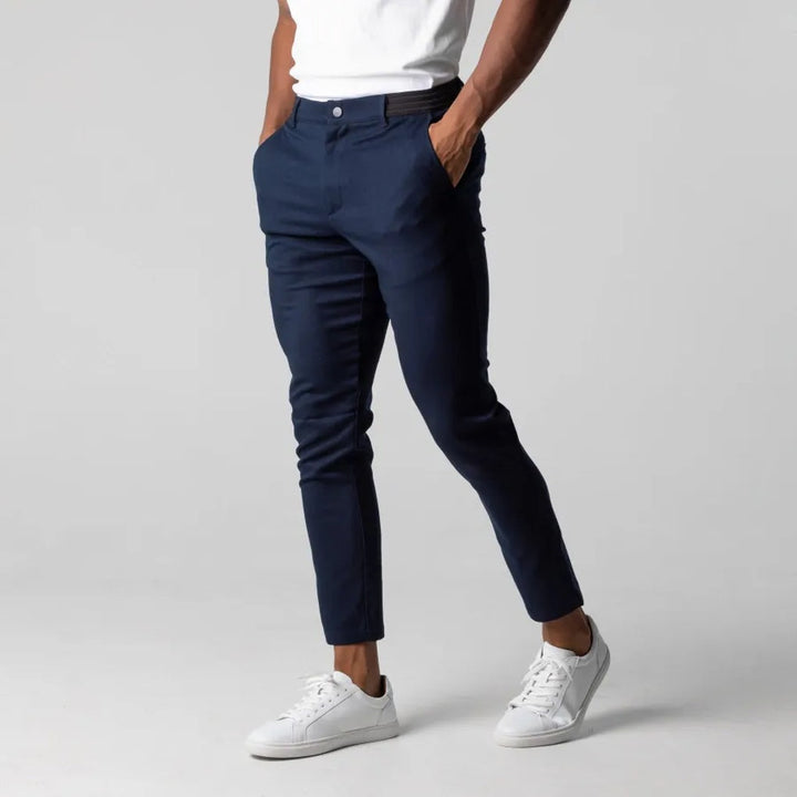 Pantalon chino pour homme au style élégant