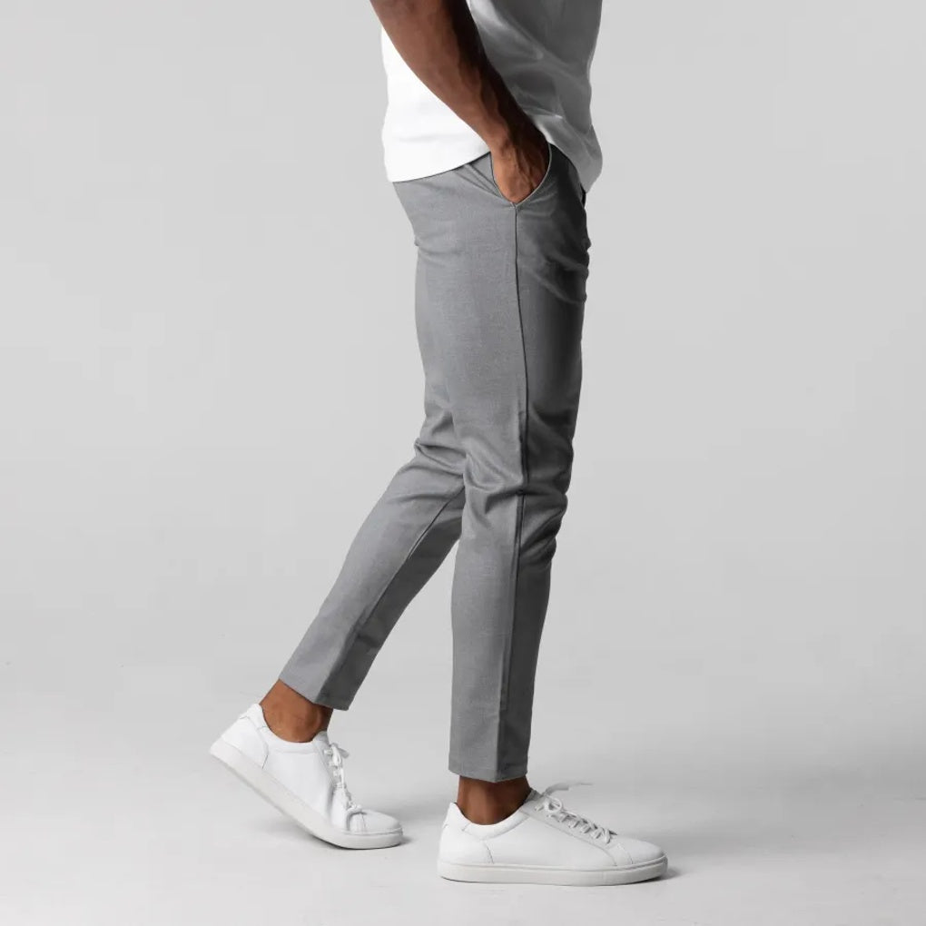 Pantalon chino pour homme au style élégant