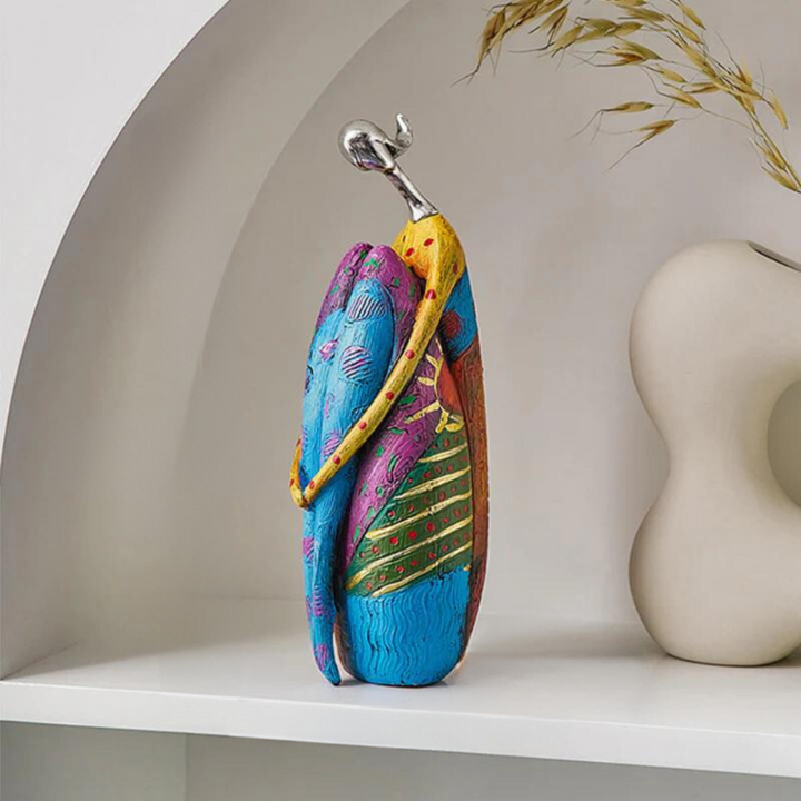 Sculpture en résine artistique moderne et abstraite d'une femme