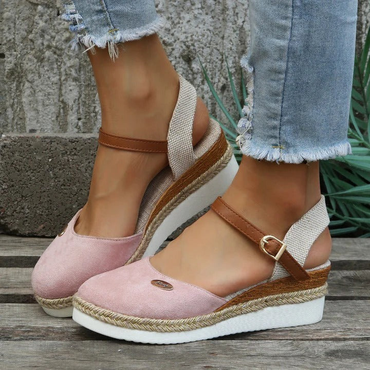 Orthopedische Trendy Sandale Orthopedic sandales à la mode