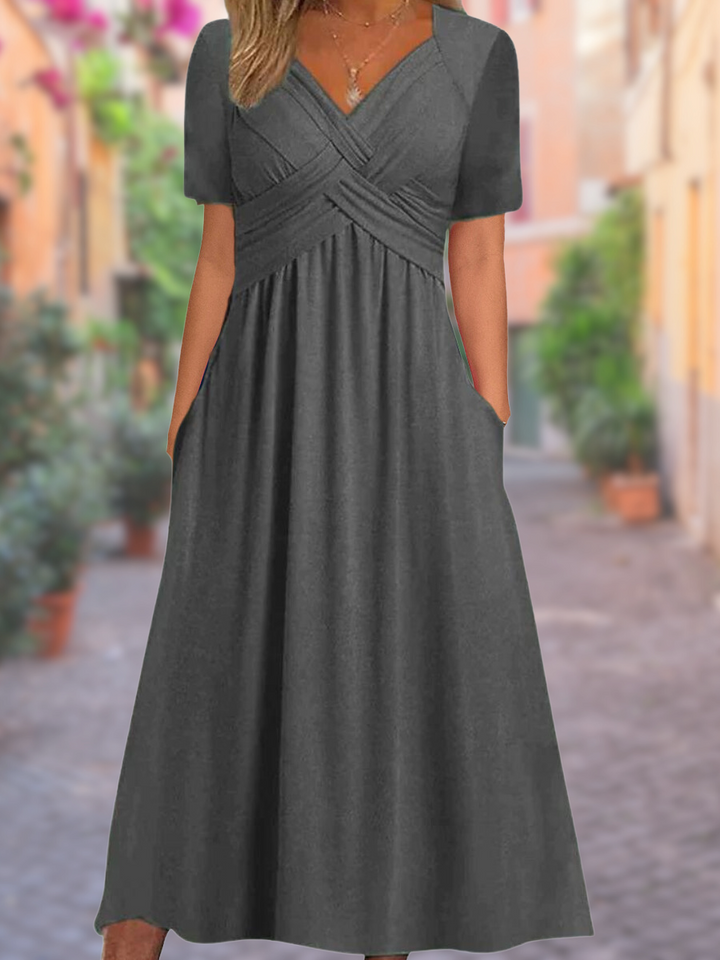 Robe d'été élégante à col en V