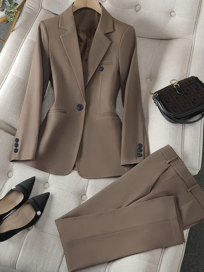 Ensemble blazer à revers crantés de style classique pour femme