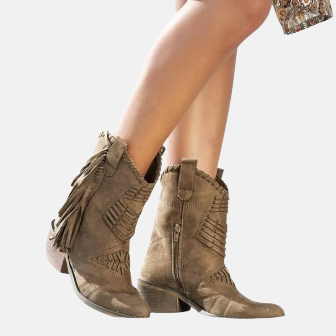 Bottes à pompons élégantes et chics pour femmes