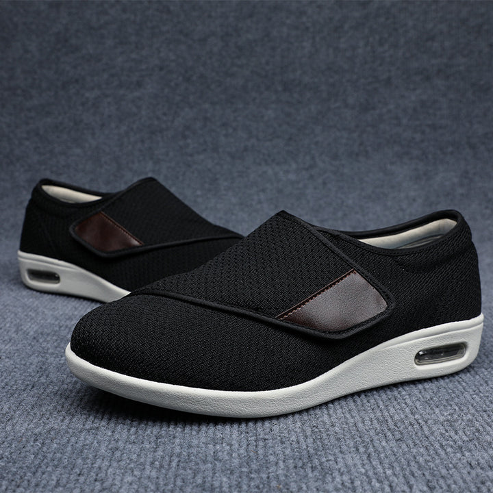 Chaussures diabétiques larges pour les pieds gonflést