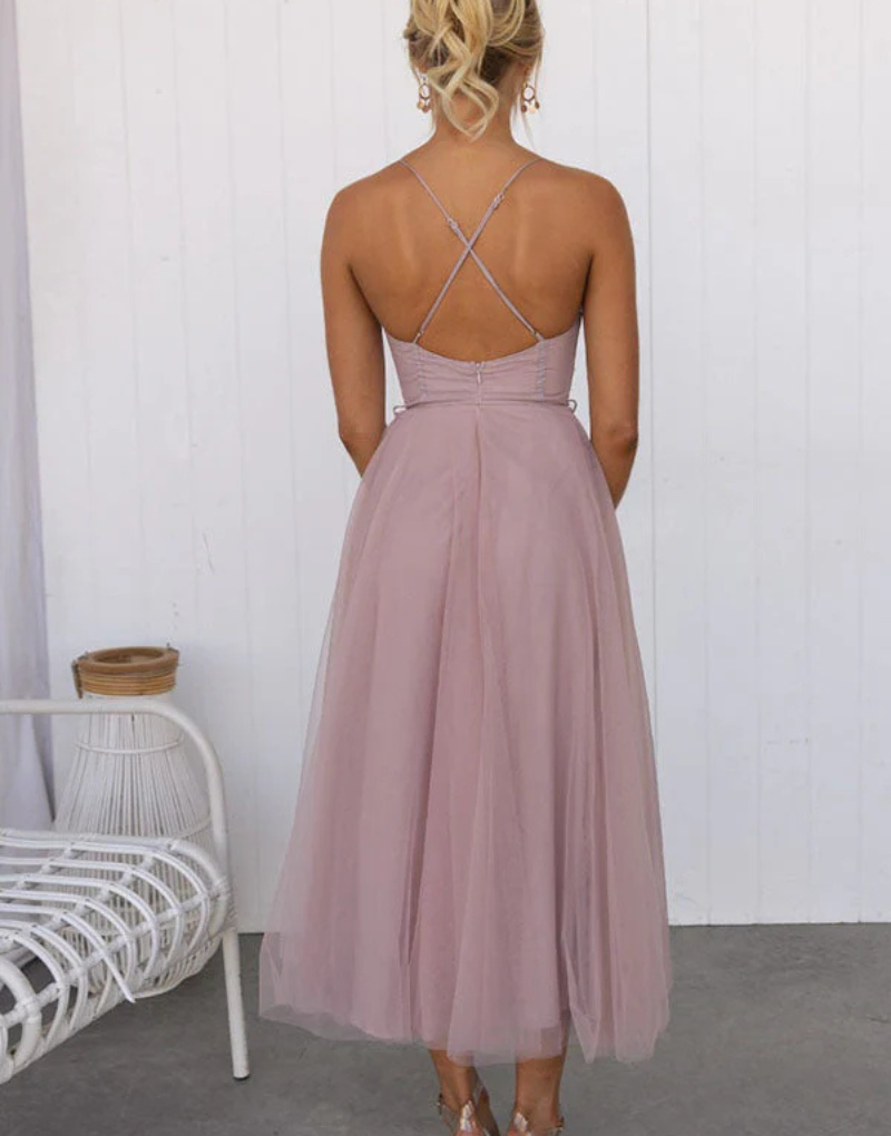 Robe longue légère sans manches à col en V pour femme