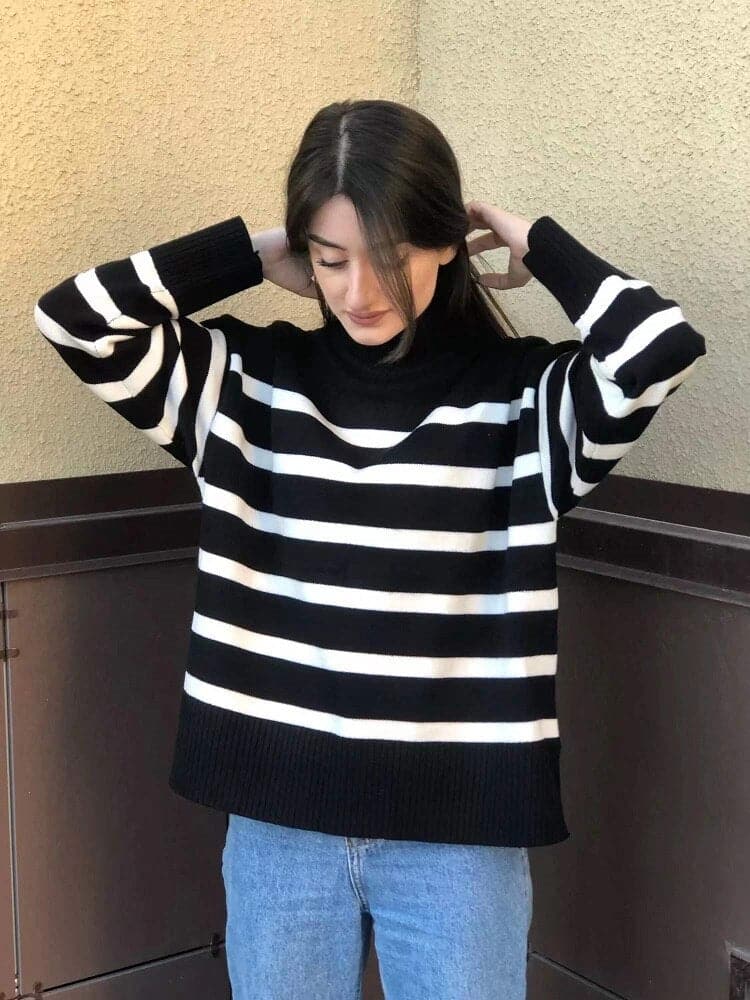 Aline - Pull élégant à larges rayures et col montant