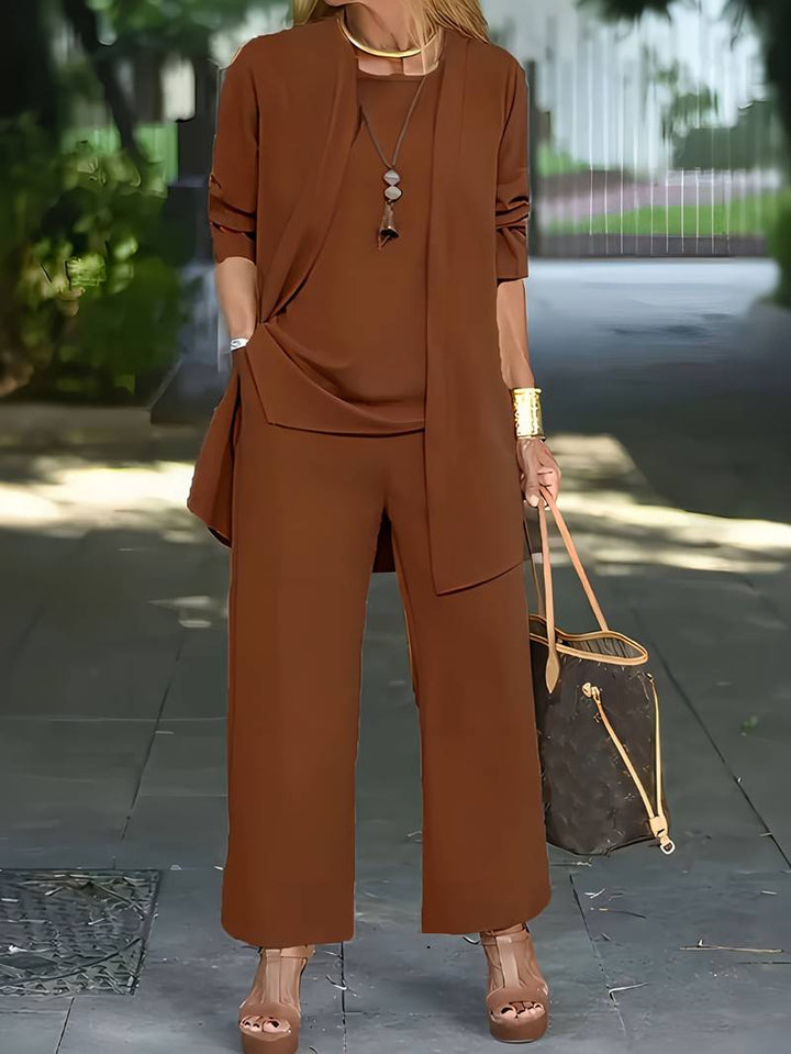 Tailleur-pantalon trois pièces élégant pour femme