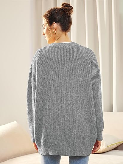 Cardigan oversize à col en V et fermeture à boutons