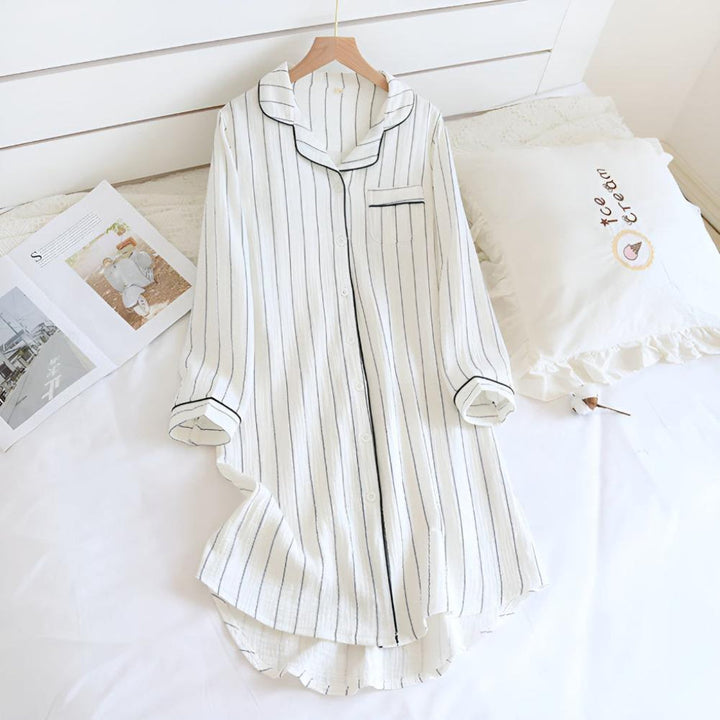 Chemise de nuit légère en gaze de coton rayée pour femme