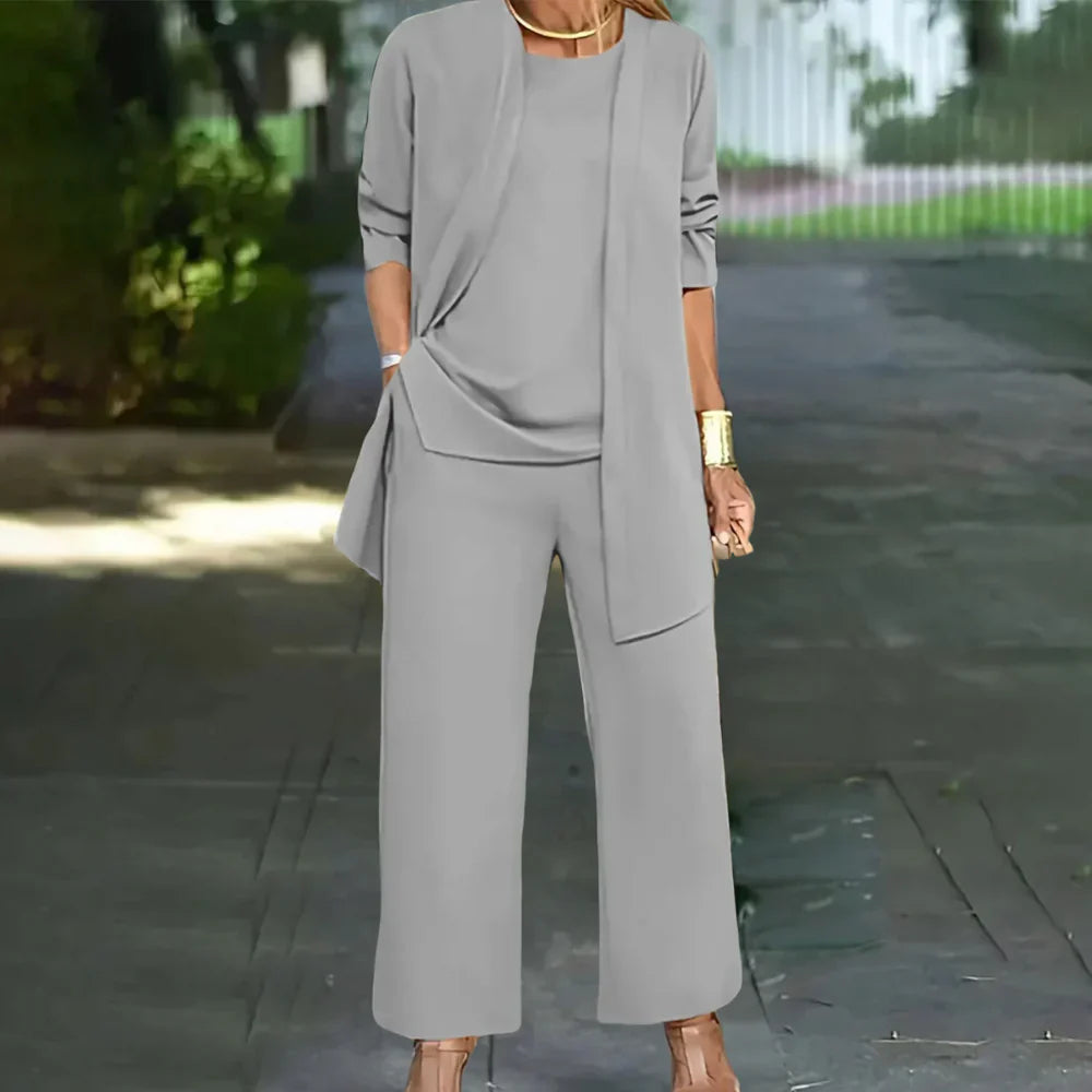 Tailleur-pantalon trois pièces élégant pour femme