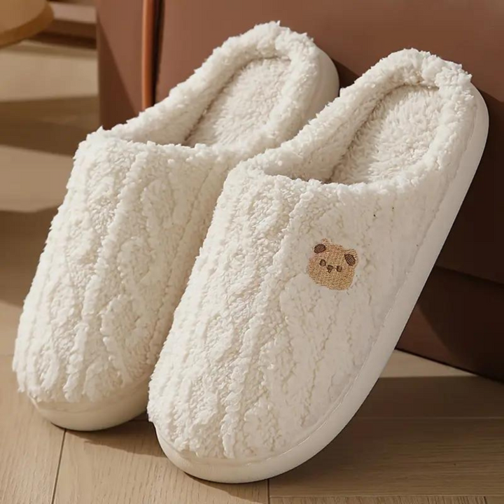 Chaussons d'hiver confortables et moelleux en forme d'ours pour femmes