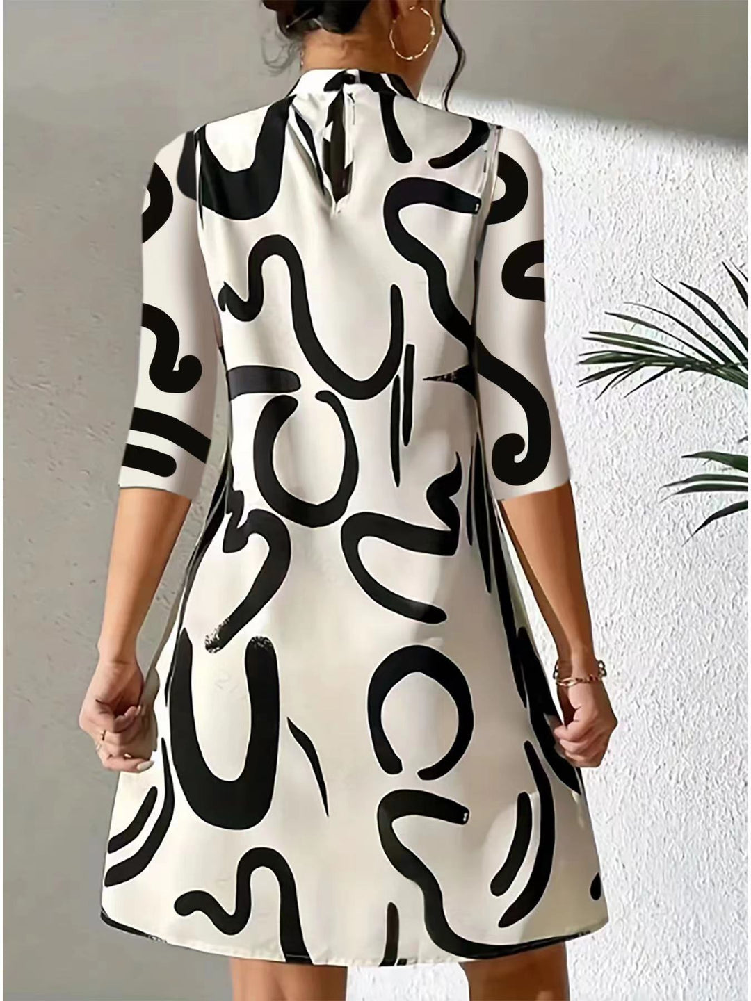 Robe Élégante à Manches Longues et Encolure Ronde