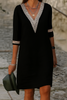 Mini-robe à col en V en mélange de coton et de lin
