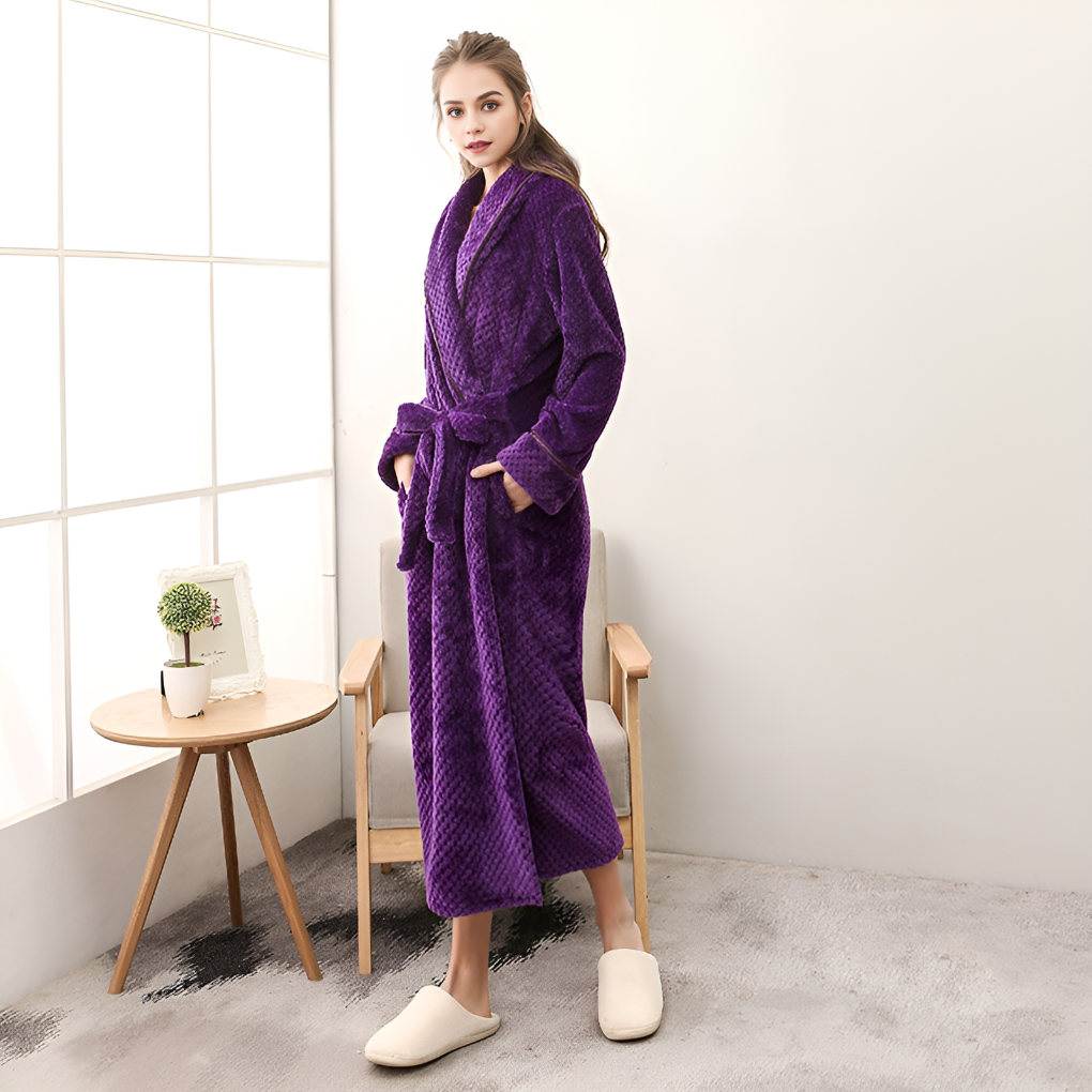 Peignoir à capuche en peluche pour femme