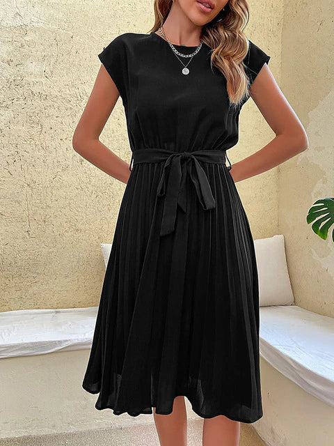 Robe Courte Plissée à Manches Courtes et Encolure Ronde