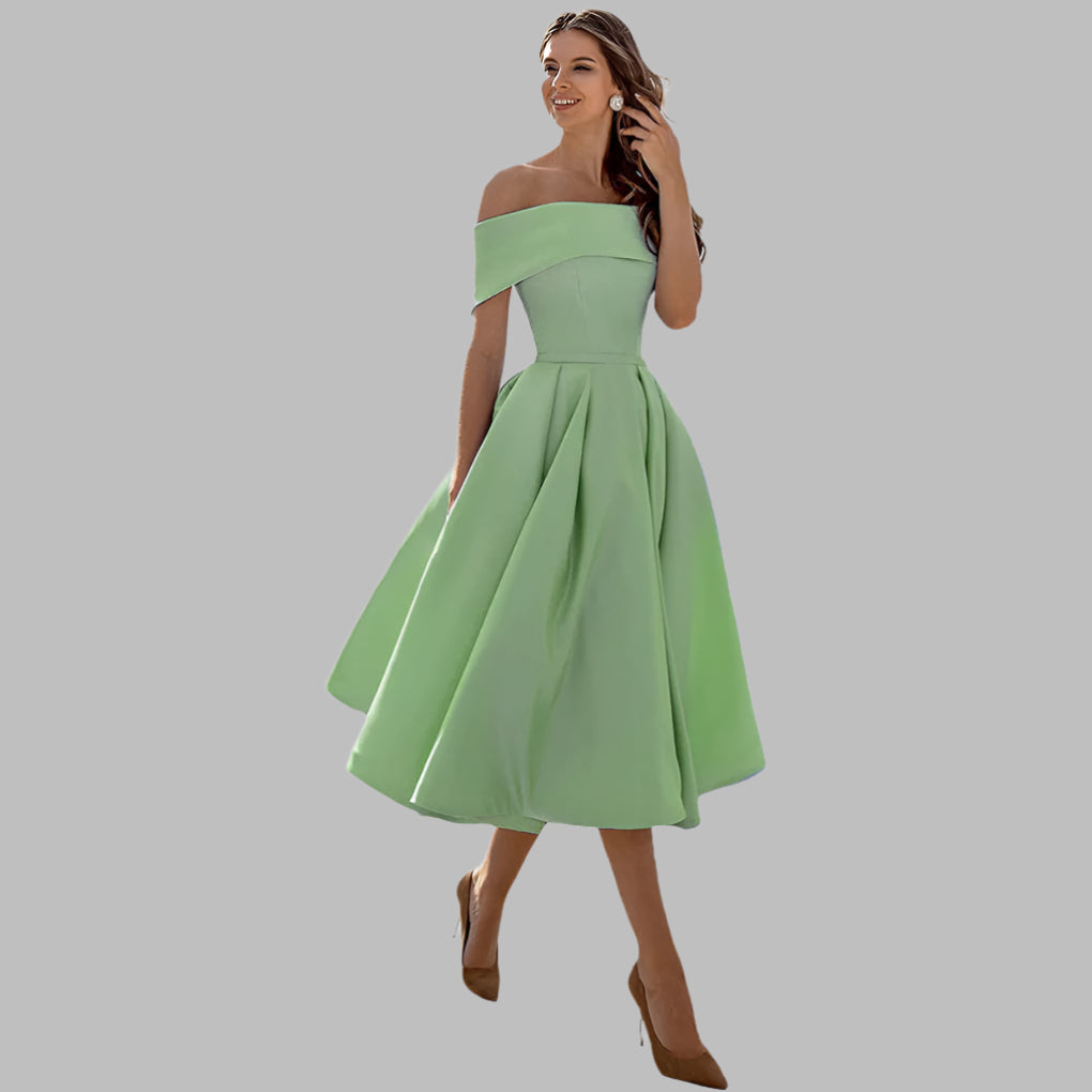 Robe de bal vintage en satin à épaules dénudées
