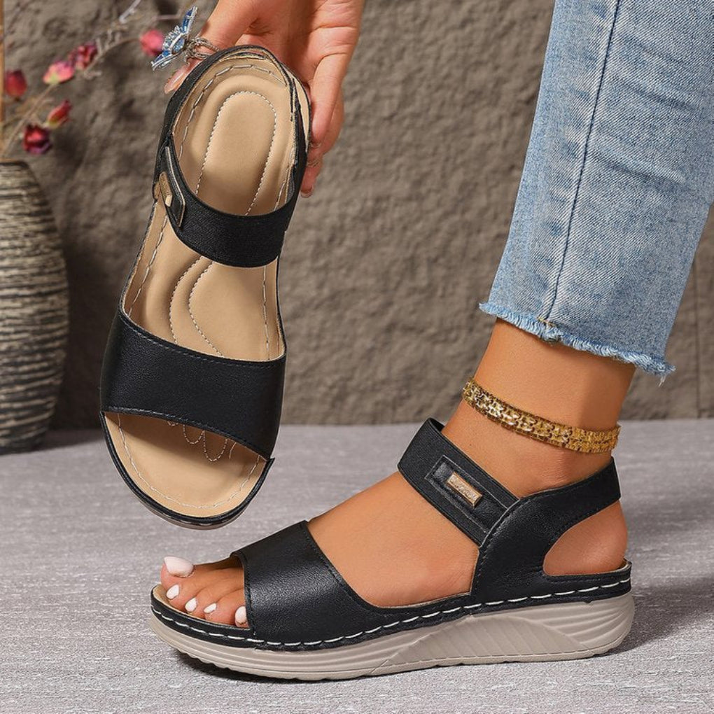 Conception légère pour des chaussures d'été toute la journée
