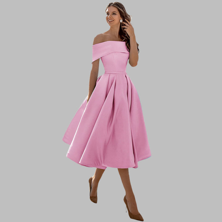 Robe de bal vintage en satin à épaules dénudées