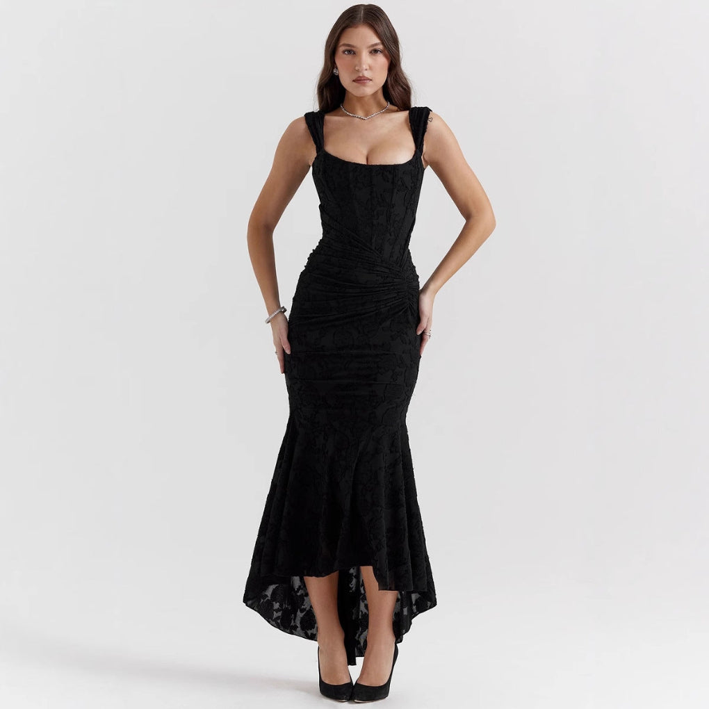 Robe de soirée sirène en satin à taille froncée