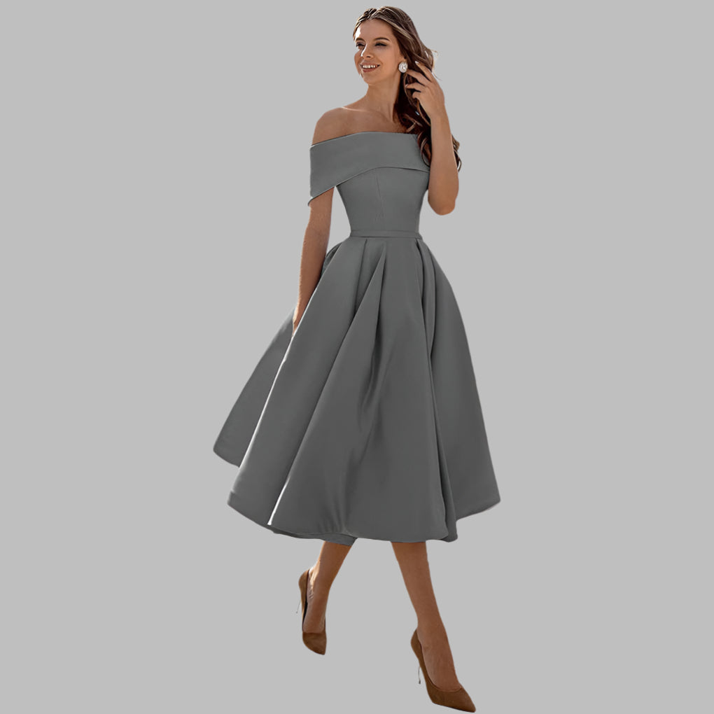 Robe de bal vintage en satin à épaules dénudées