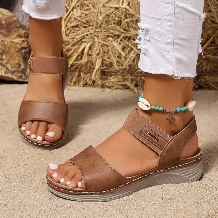 Conception légère pour des chaussures d'été toute la journée