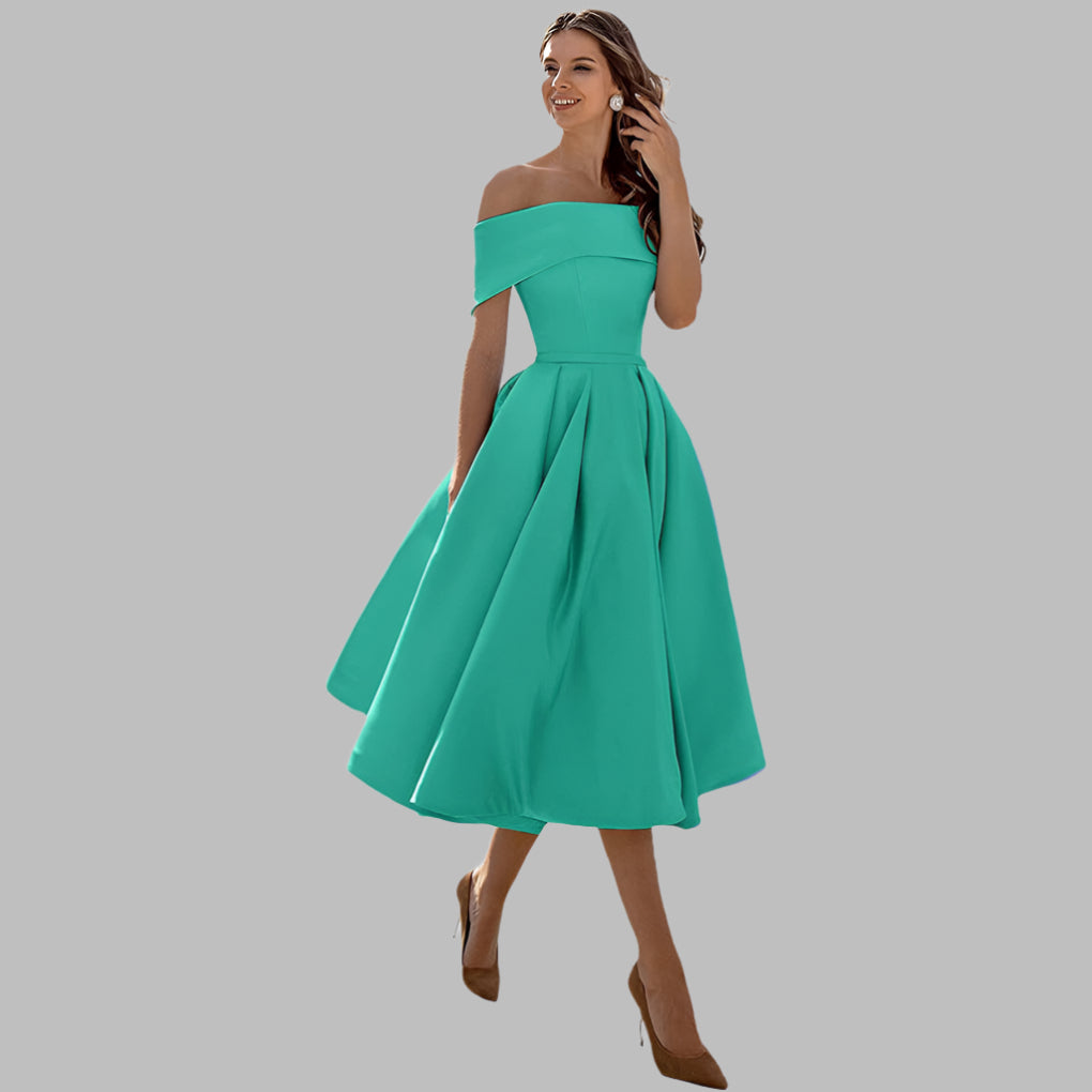 Robe de bal vintage en satin à épaules dénudées
