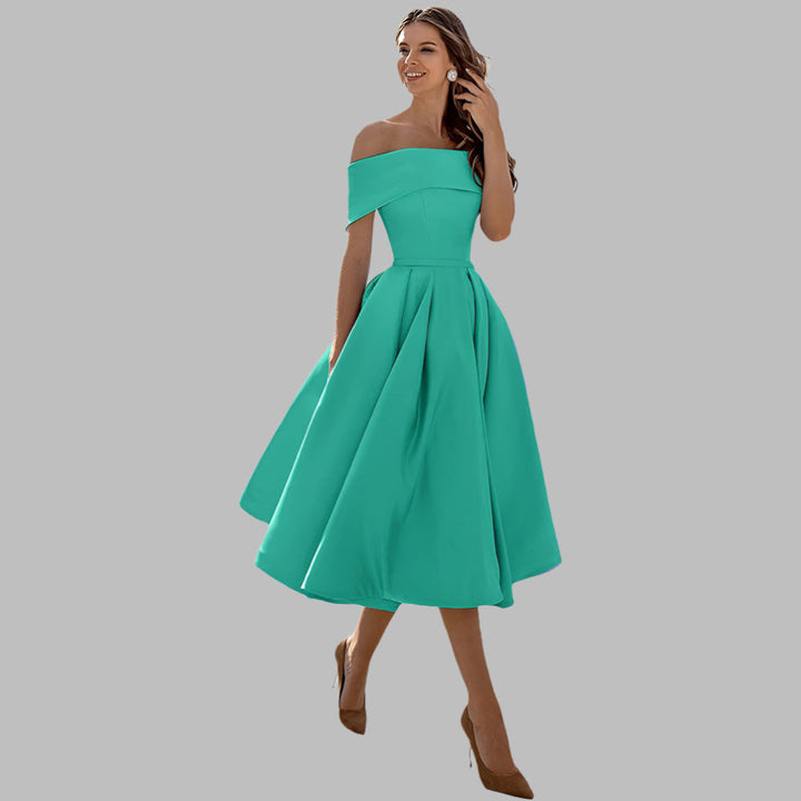 Robe de bal vintage en satin à épaules dénudées