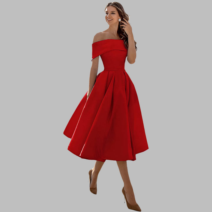 Robe de bal vintage en satin à épaules dénudées