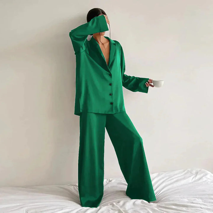Ensemble de vêtements d'intérieur en satin pour femme
