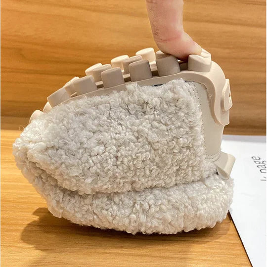 Pantoufles en peluche pour femmes