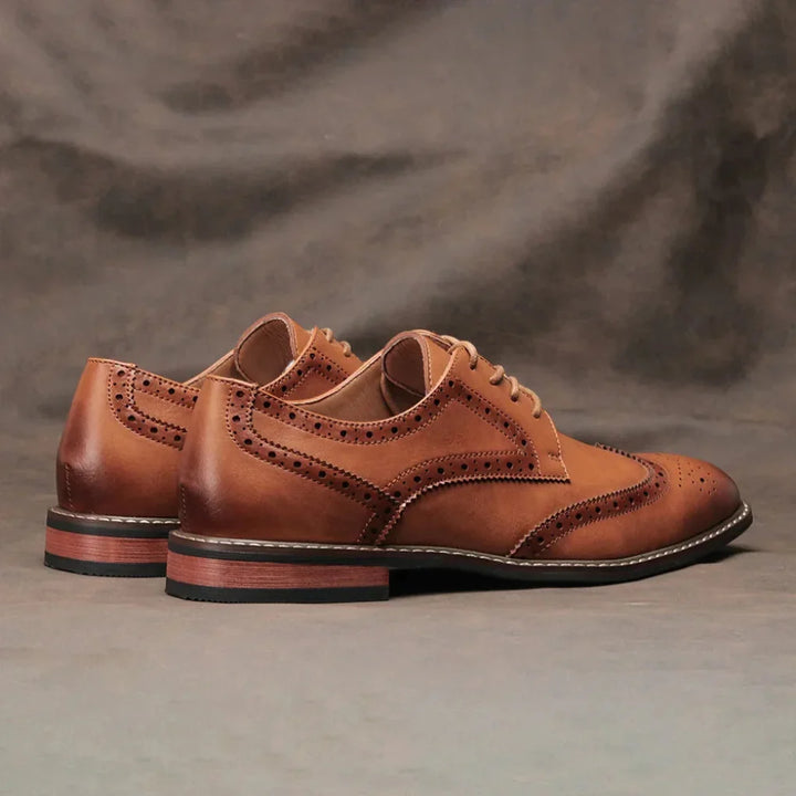 Chaussures richelieu à lacets en cuir et bout golf