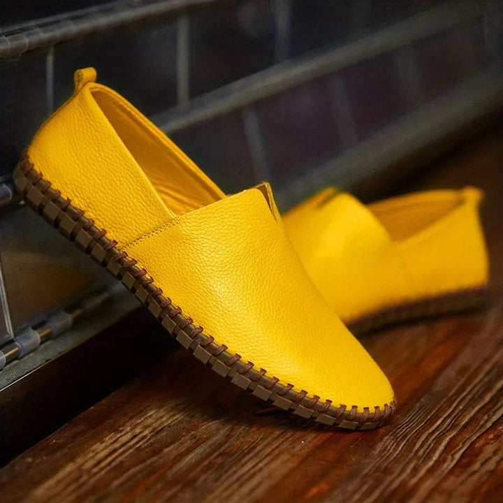 Mocassins élégants à enfiler en cuir véritable mat