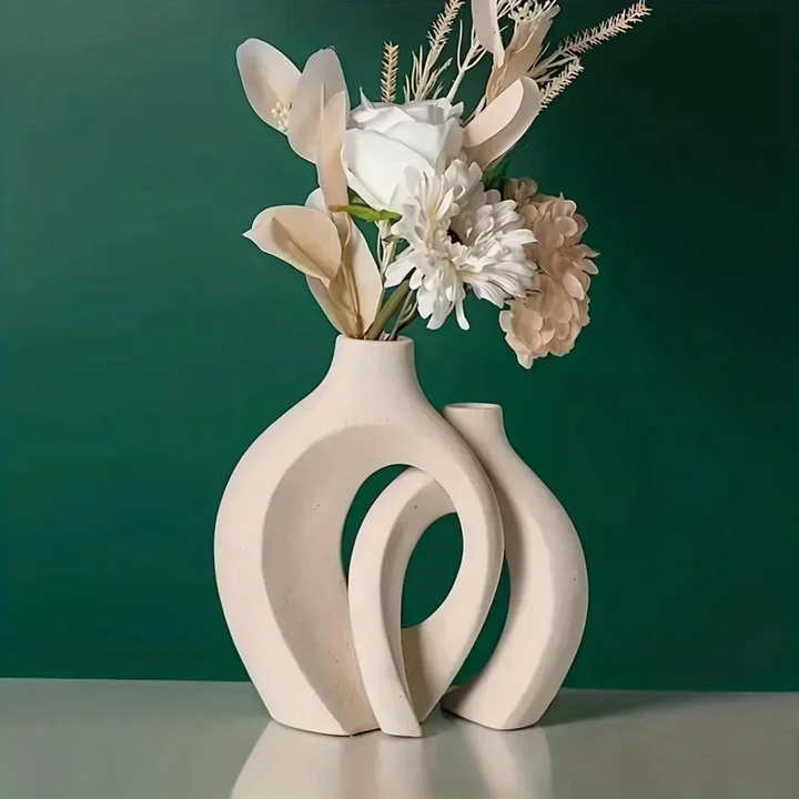 Ensemble de vases en céramique minimaliste