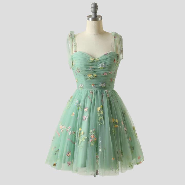 Robe de bal en tulle pour femme