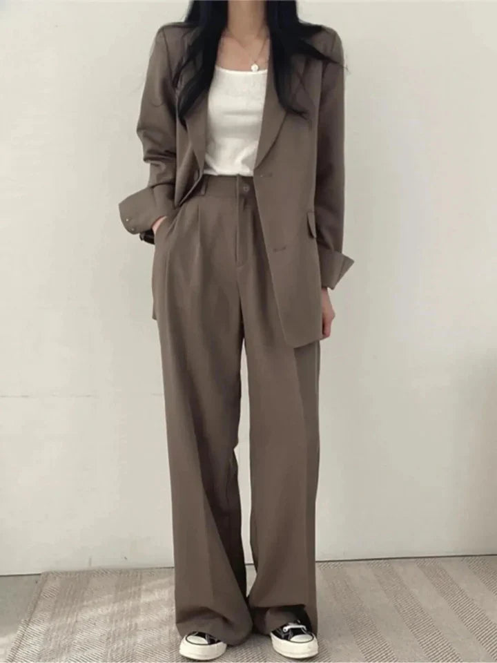 Costume deux pièces pour femme