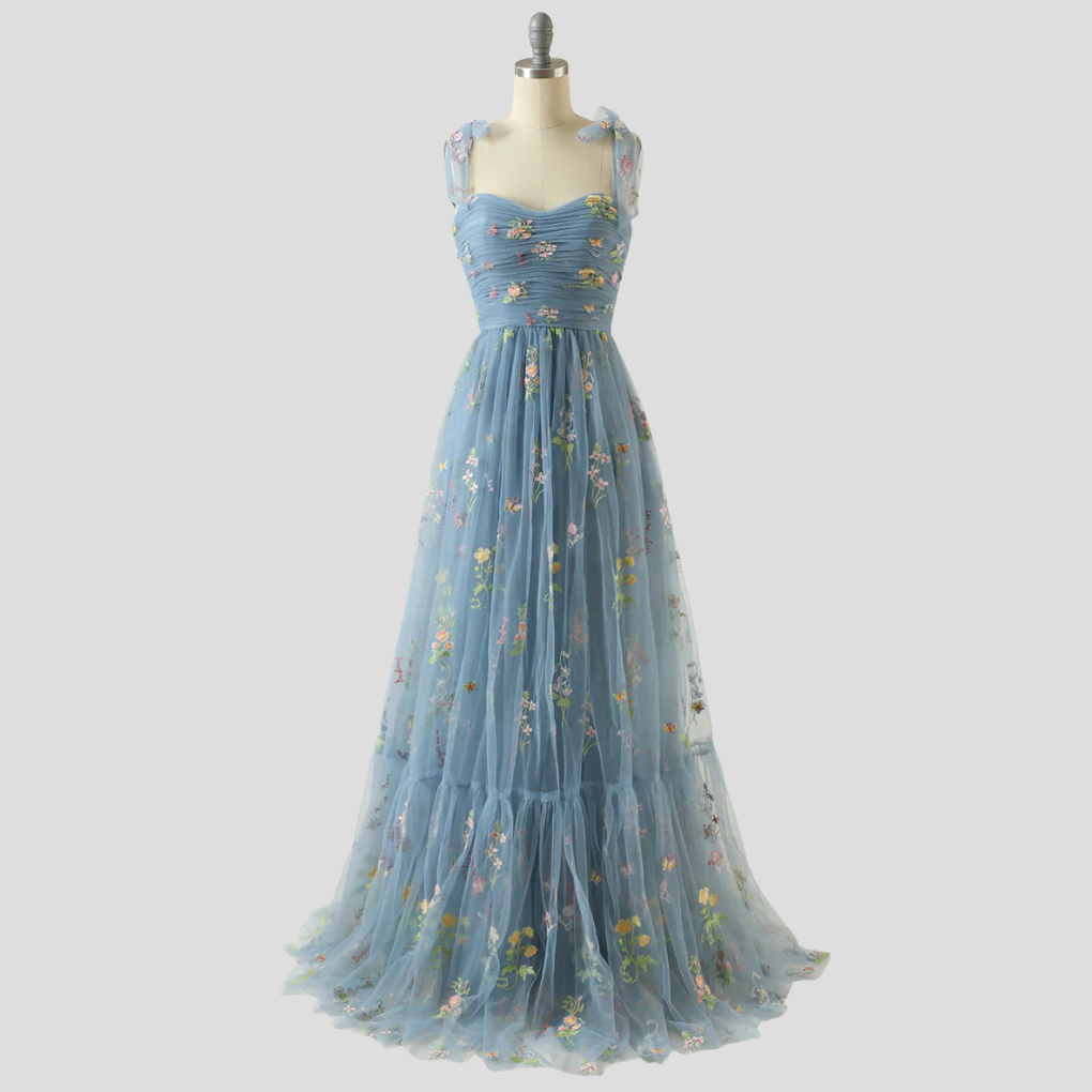 Robe de bal en tulle pour femme