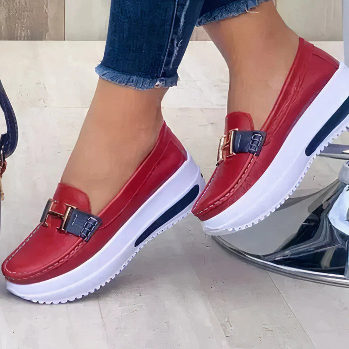 Chaussures Orthopédiques pour Femmes : Alliez Élégance et Confort au Quotidien