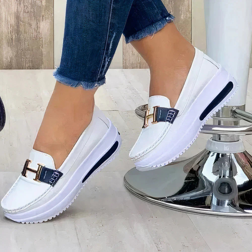 Chaussures Orthopédiques pour Femmes : Alliez Élégance et Confort au Quotidien
