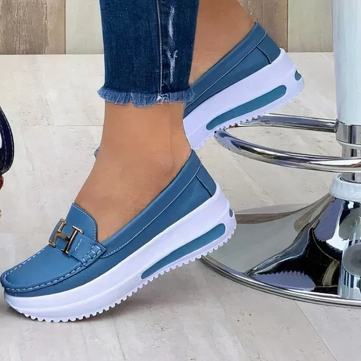 Chaussures Orthopédiques pour Femmes : Alliez Élégance et Confort au Quotidien