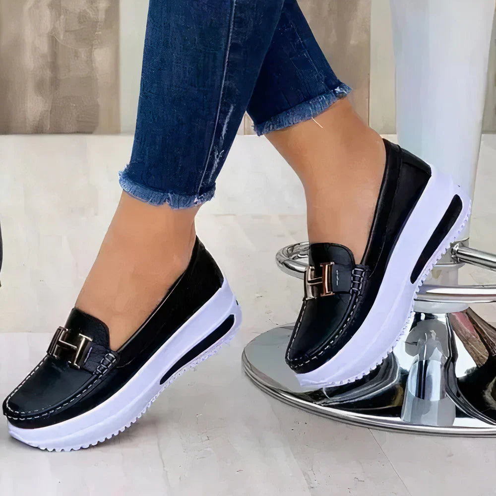 Chaussures Orthopédiques pour Femmes : Alliez Élégance et Confort au Quotidien
