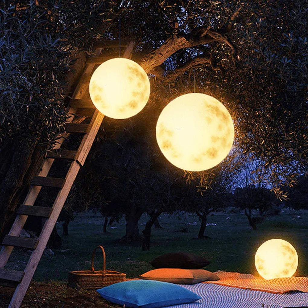 Lampe de jardin en forme de lune