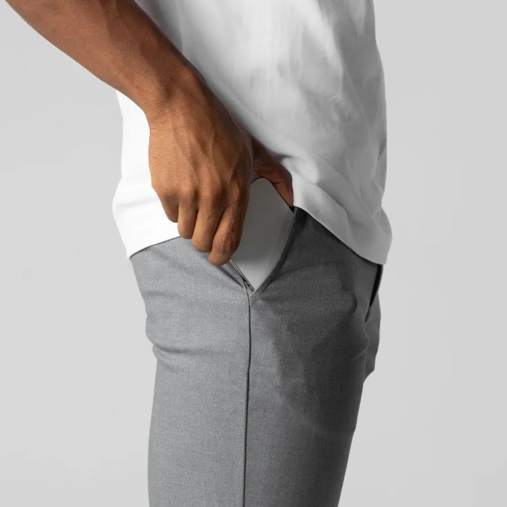 Pantalon chino pour homme au style élégant
