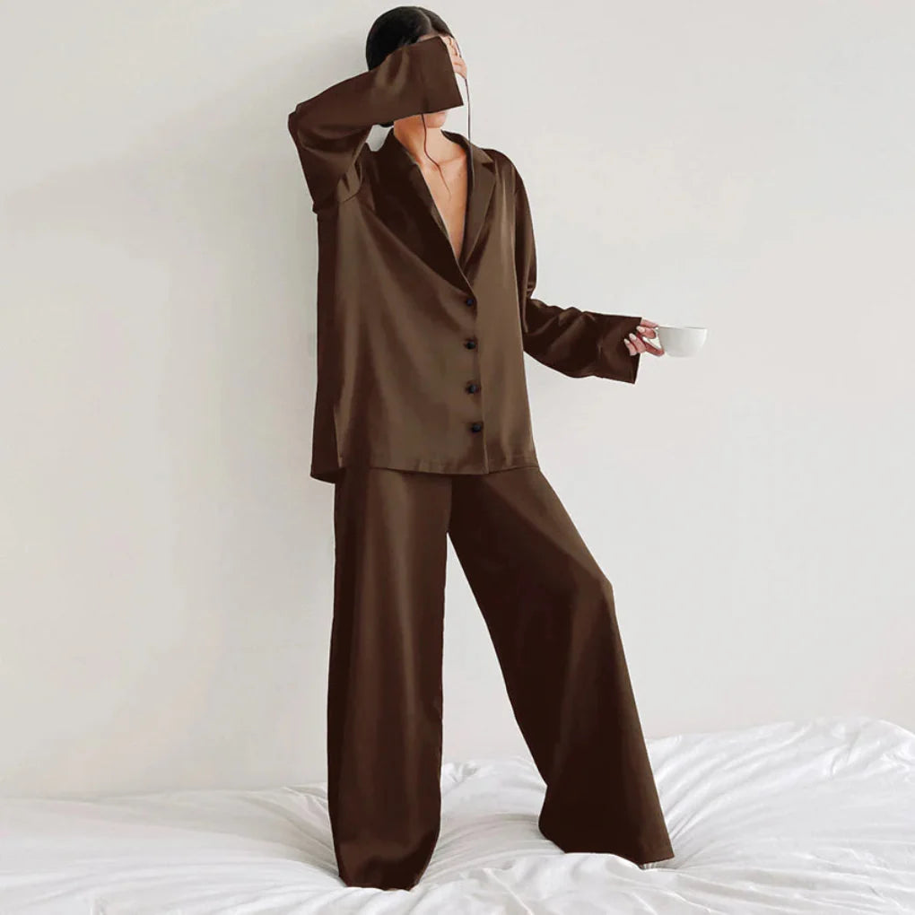 Ensemble de vêtements d'intérieur en satin pour femme