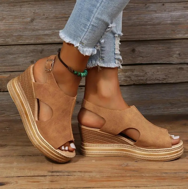 Sandales compensées à maintien renforcé pour femmes
